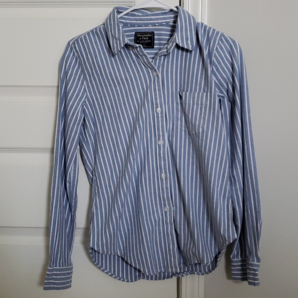 A&F long pinestripped long sleeve